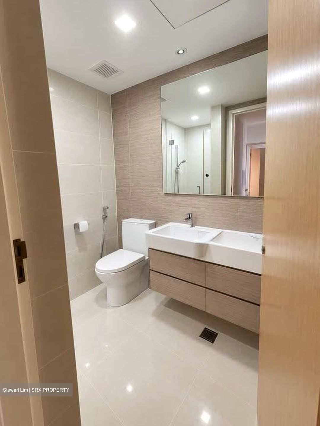 The Lakefront Residences (D22), Condominium #614158171